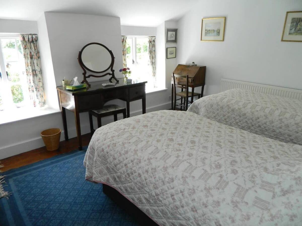 River Cottage A Country Retreat In Wooded Gardens East Stoke  Bagian luar foto